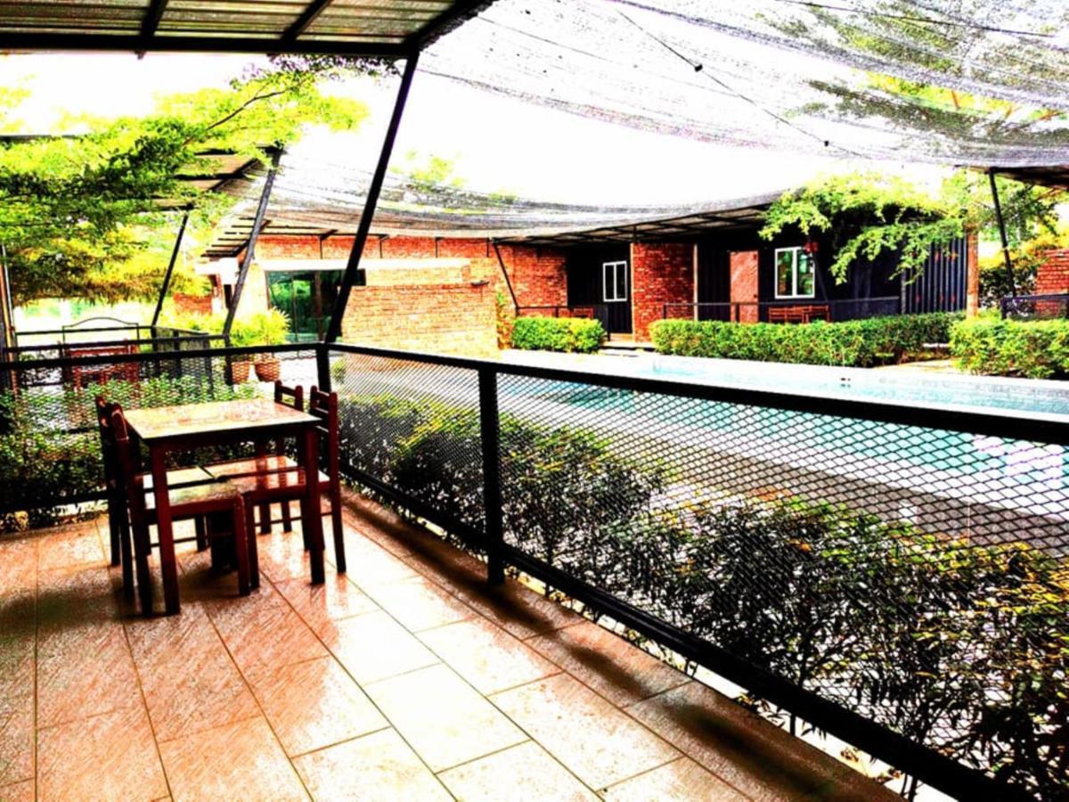 Petak Padin Cottage By The Pool, Kepala Batas  Eksteriør billede